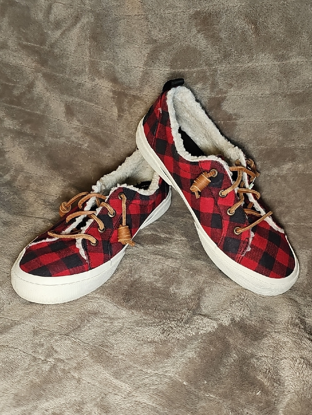 Sperry Red and Black Buffalo Plaid Shearling-Lined Boat Shoe Size 7 Womens